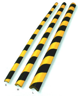 コーナーガードST　トラ柄M　送料無料（約34mm×34mm×900mm×12mm厚　20本/セット）