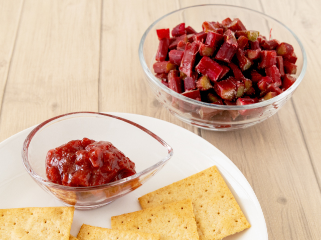 長野県富士見町産 赤いルバーブ(カット) 500g【冷凍】