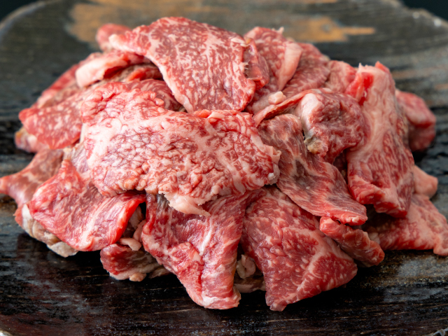 カタ焼肉切落し