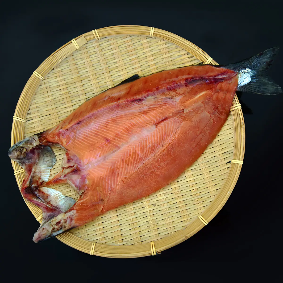 さくらます開き干し | 新潟 村上 塩引鮭(塩引き鮭)の通販 永徳