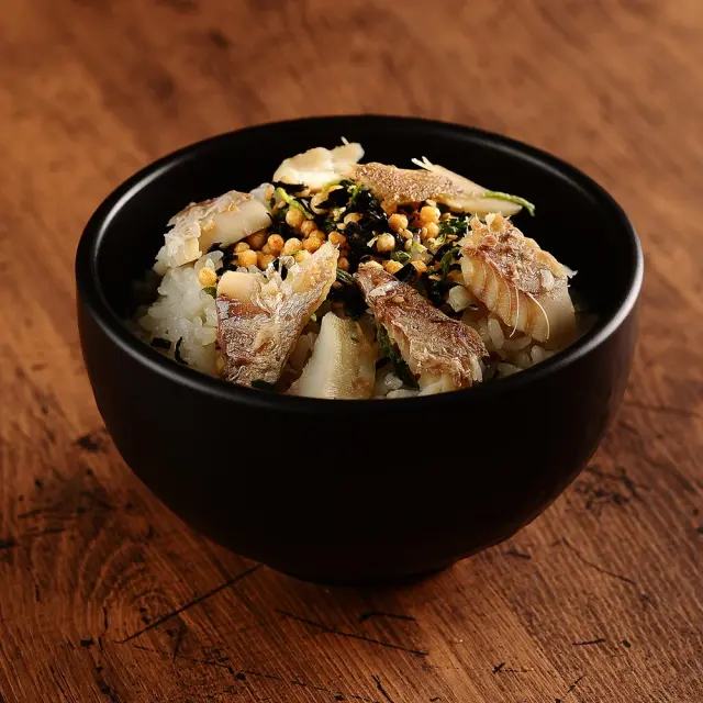 すこし贅沢な魚のお茶漬 小鯛