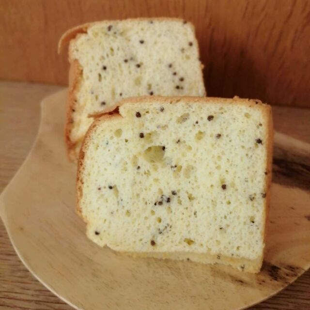 えごまシフォンケーキ