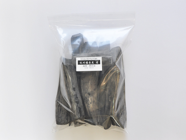 紀州備長炭 (馬目切丸) 1kg 火鉢・七輪用(切丸) | 和歌山の農家産直通販・販売-和味 紀州備長炭 (馬目切丸) 1kg 火鉢・七輪用(切丸) | 和歌山の農家産直通販・販売-和味