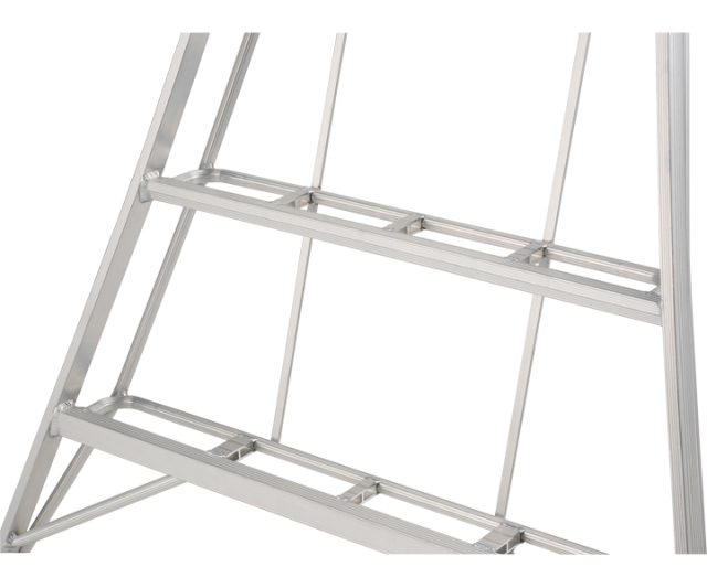 送料無料 アルインコ ALINCO オールアルミ製三脚脚立1.86m 5段