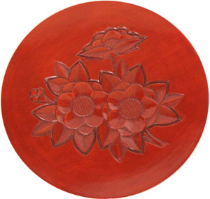 武家文化 禅文化の古都鎌倉で育まれた彫りと塗りの鎌倉彫 示現椿9寸丸盆