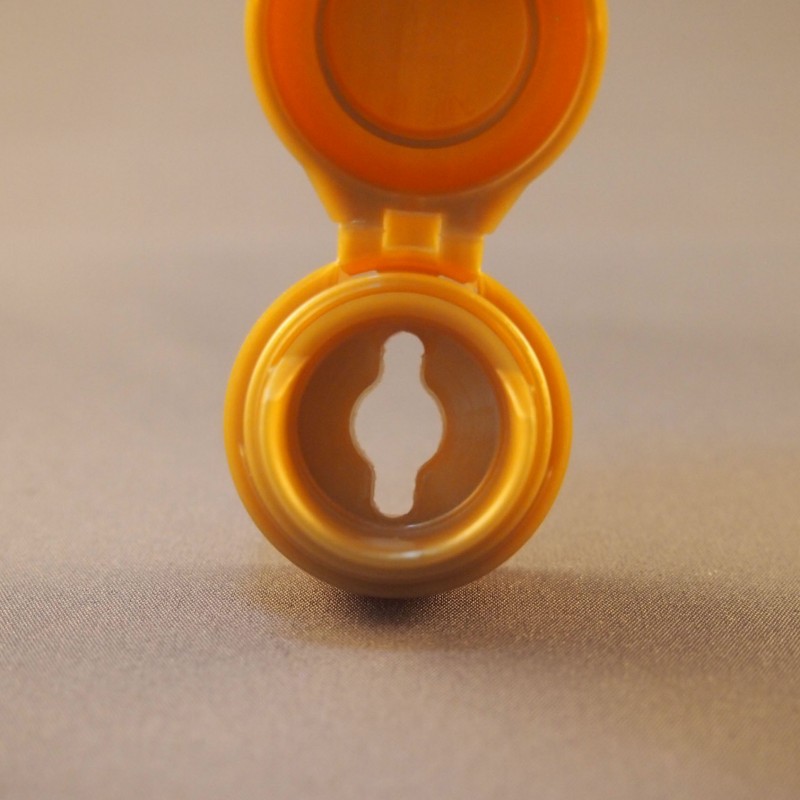 ヒンジキャップ 1個　金　一文字