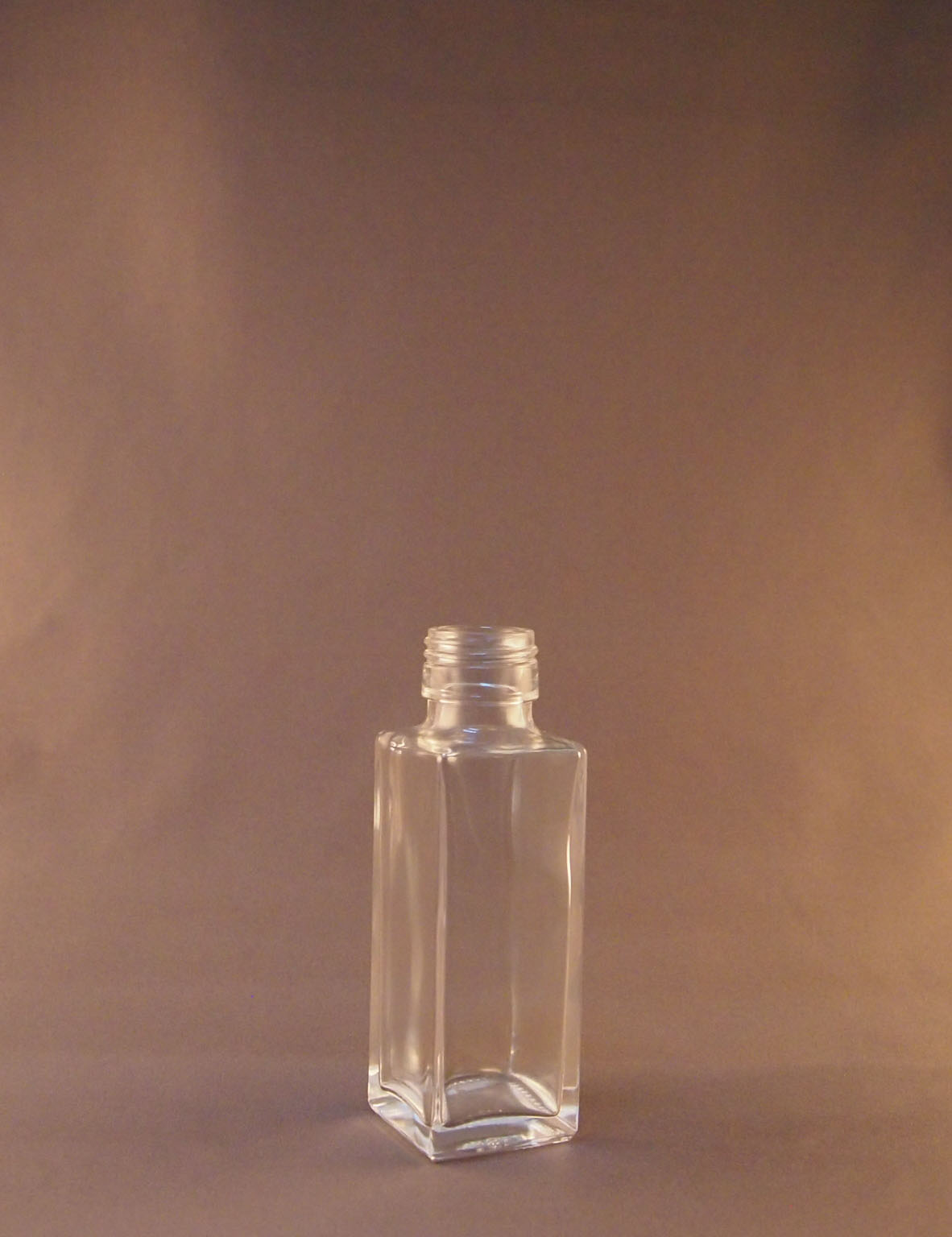 スリム四角-100A（SSE-100A）【70本入】ネジ ガラス瓶の通販サイト