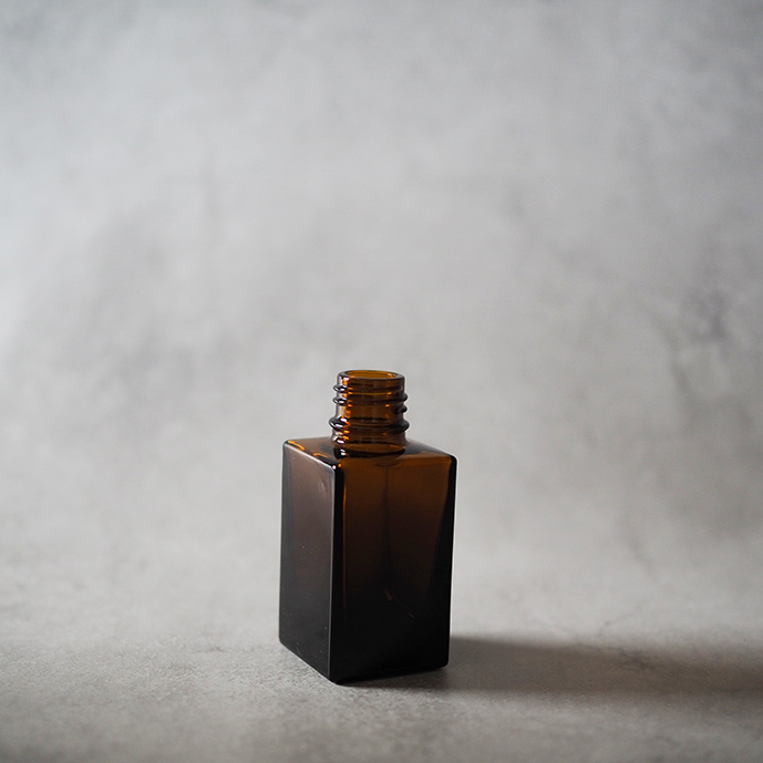 LT角-30ml　茶　仕切【108本入】角