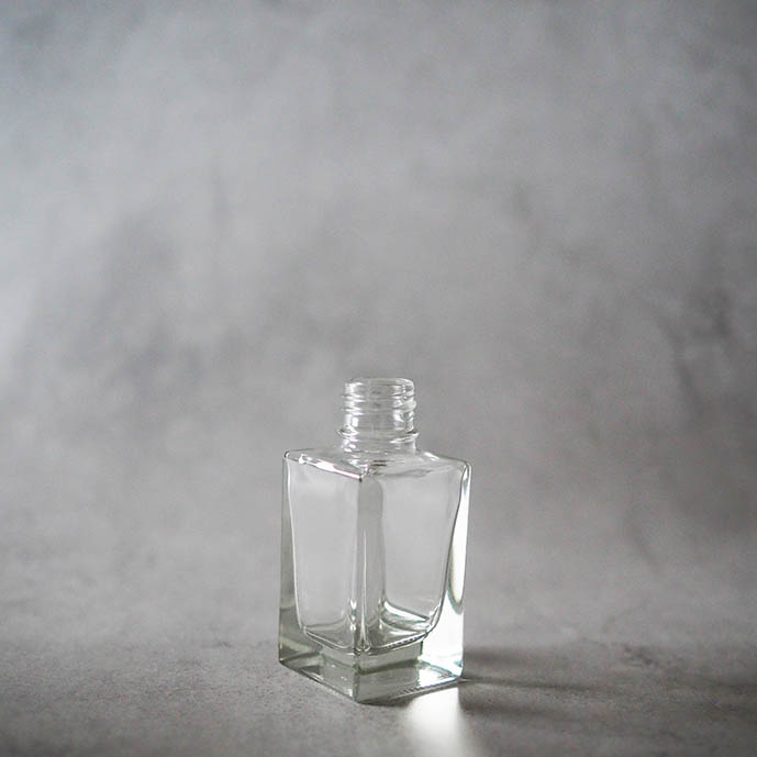LT角-30ml　透明　仕切【108本入】角