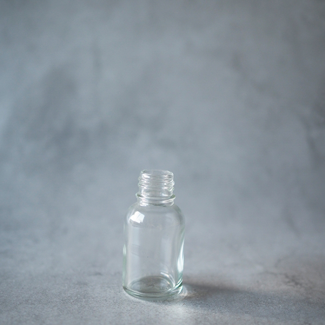 LT-20ml　透明　仕切【192本入】