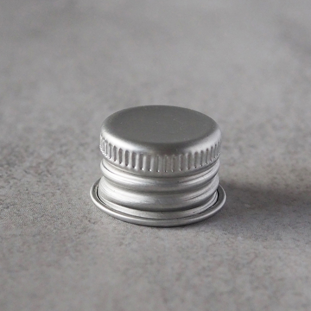 LT用　アルミキャップ　シルバー