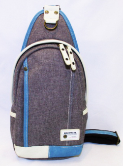 ムスタッシュボディバッグ