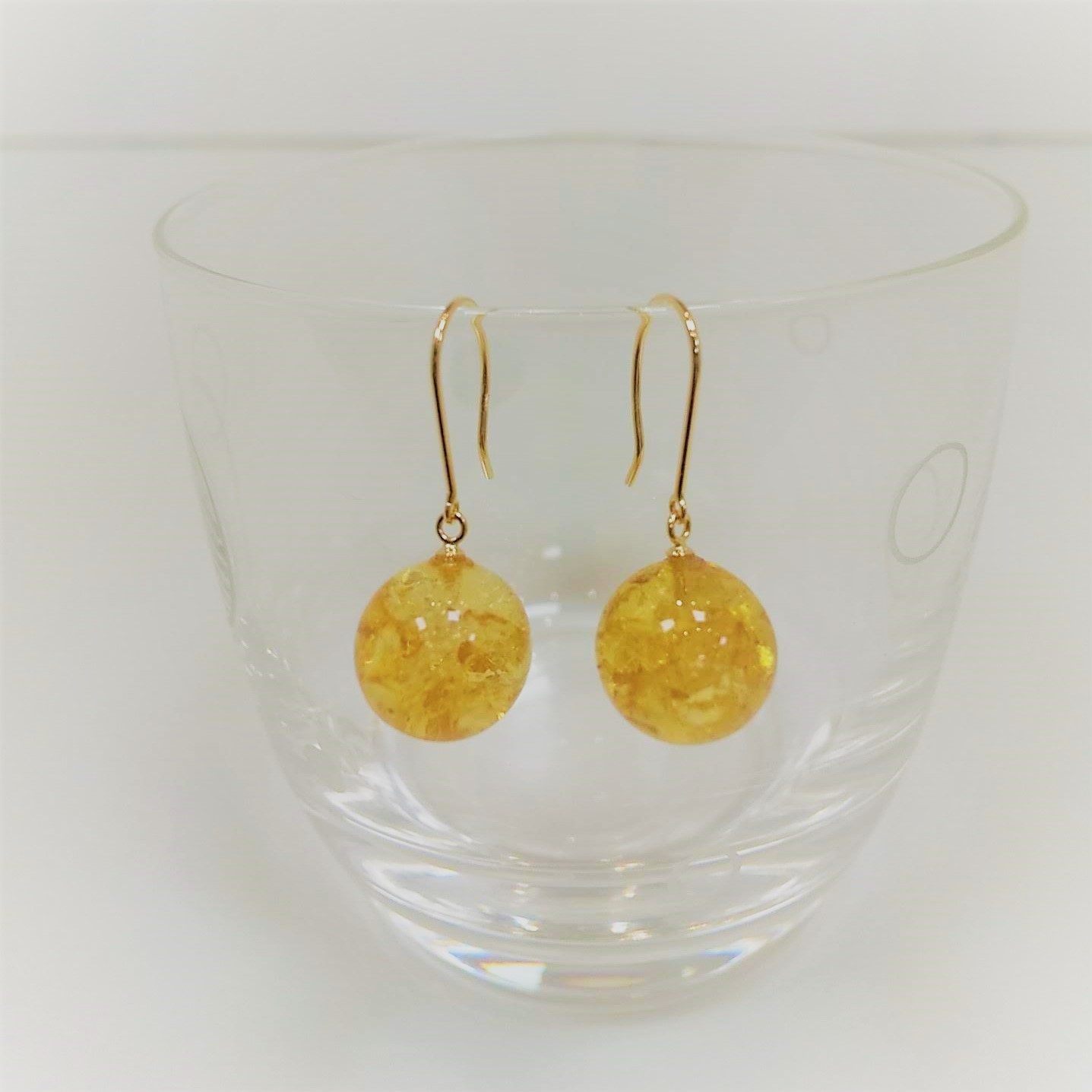 K18リトアニア琥珀・つりばり型