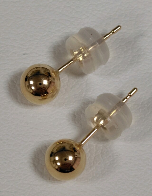 K18丸玉ピアス３