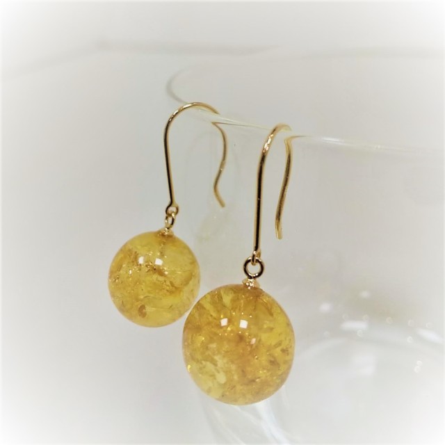 K18リトアニア琥珀・つりばり型