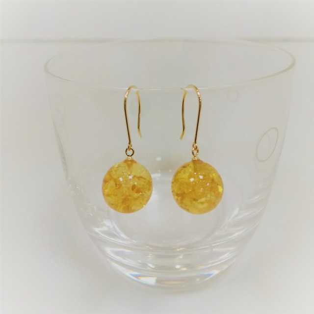 K18リトアニア琥珀・つりばり型