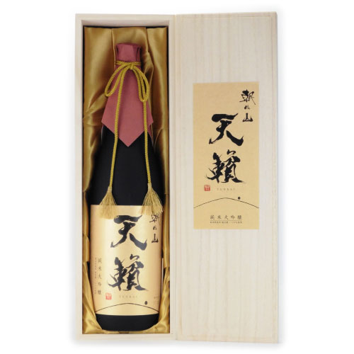 朝日山 天籟 越淡麗 純米大吟醸酒 (木箱付)　新潟県朝日酒造 1800ml