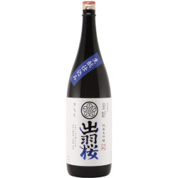 出羽桜 純米大吟醸 伝統製法シリーズ 生もと仕込み　山形県出羽桜酒造 1800ml