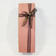 黒リボン箱ラッピング