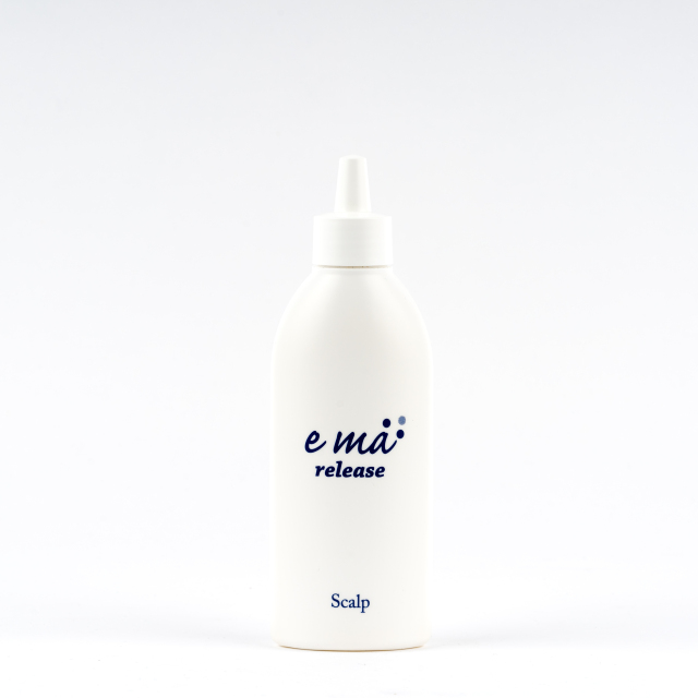 ema スキャルプ　ヘアートニック　　顔のたるみを頭皮から引き締める