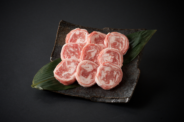 とびうめ豚ミニロールステーキ