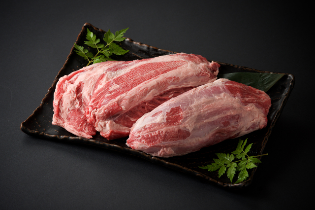 九州産黒毛和牛 牛スネブロック/100g