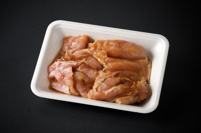 国産 若鶏モモ 濃厚チキン 【1枚 / 約300g】 ‐【ご自宅用】 肉のプロが