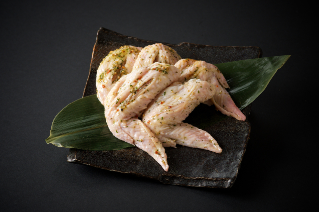 【定期購入専用商品】国産　若鶏 手羽先 ガーリックペッパー　【1P / 約300g】（約5本）‐【ご自宅用】