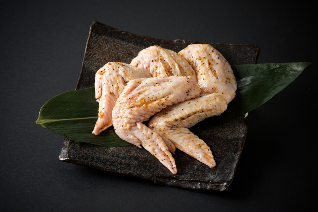 【定期購入専用商品】国産　若鶏 手羽先 バジルソース　【1P / 約300g】（約5本）‐【ご自宅用】