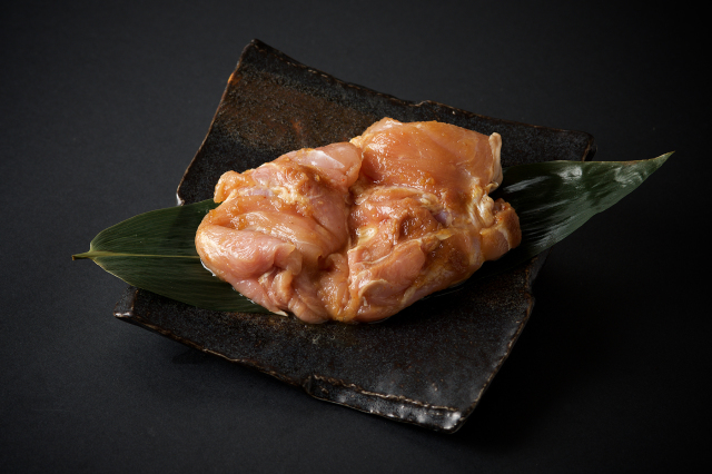 【定期購入専用商品】国産　若鶏モモ　濃厚チキン　【1枚 / 約300g】　‐【ご自宅用】