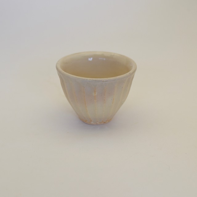 中里花子　貫入粉引しのぎカップ【汲出】【ぐい呑】