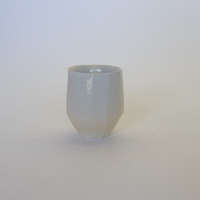 中里花子　ホワイト面取ウイスキーカップ　【ぐい呑】【汲出】
