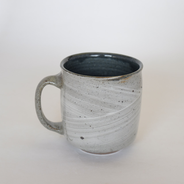 中里花子　in-outマグ