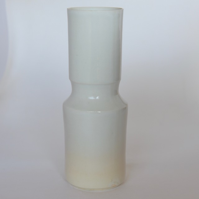 中里花子　ホワイト　花入れ 【花瓶】