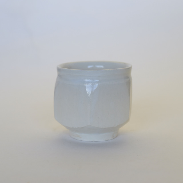 中里隆　白磁面取カップ