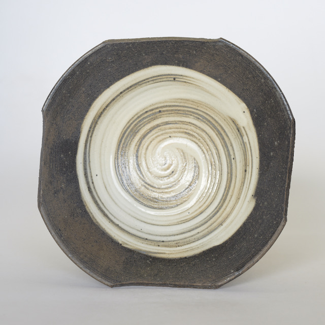 中里隆　唐津刷毛目角切皿　16cm