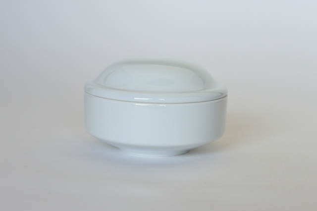 中里隆　日常のうつわ　蓋物A　【白磁器】