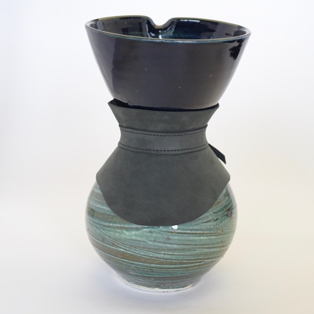 器作家中里花子の陶器のコーヒードリッパー 作家もの器で引き出物 和