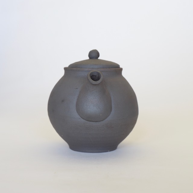 急須　陶器　蔓ハンドル　作家物　蔓細工　未使用に近い美品 急須 陶器 蔓ハンドル 作家物 蔓細工 未使用に近い美品 - メルカリ