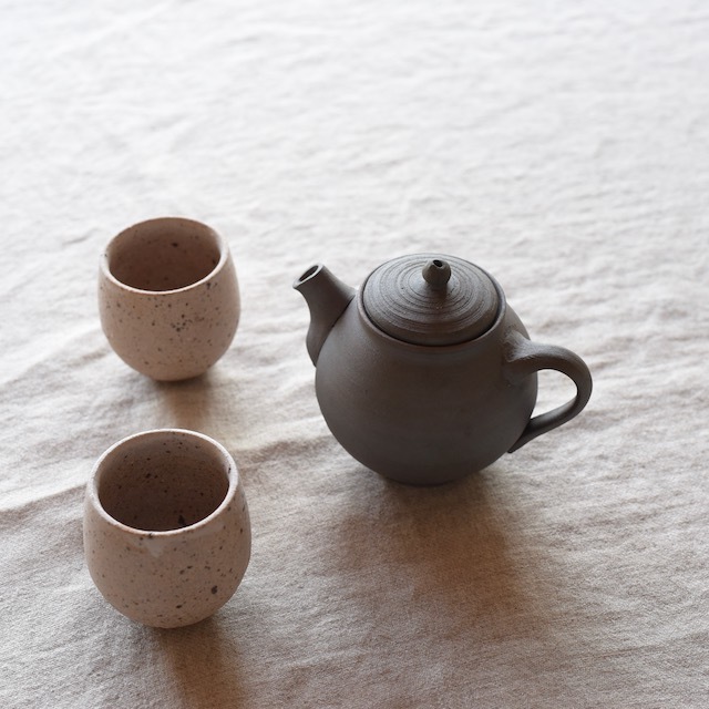 うつわ作家中里花子の陶器の急須 作家もの器で引き出物 和食器