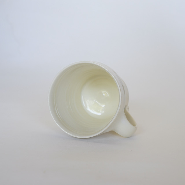 中里花子のホワイトマグカップ 器作家の和食器で 引き出物