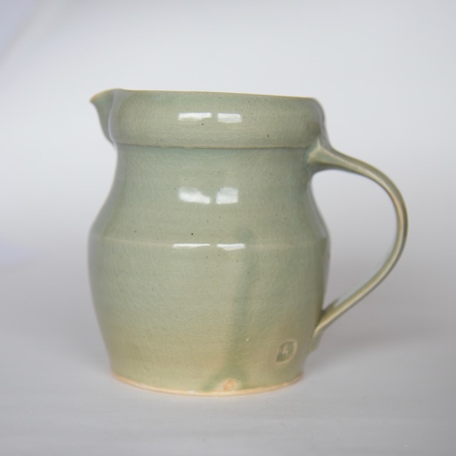 中里花子　緑青磁ピッチャー