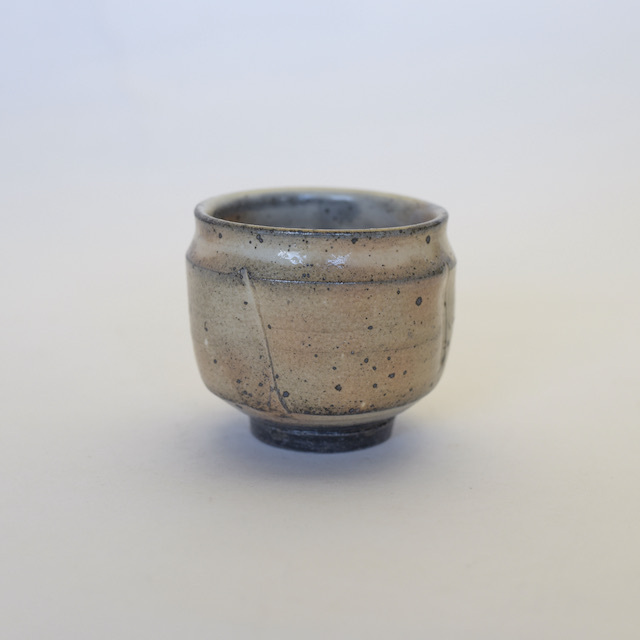 唐津焼 中里隆 唐津絵粉引そぎめ湯呑み 素敵な器作家のうつわが