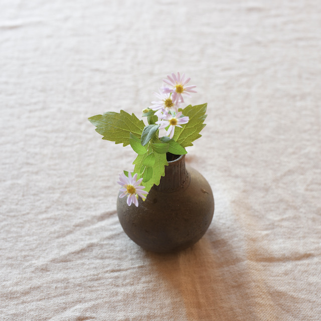 中里隆 唐津南蛮細?花入(共箱付き、花瓶、花器、花生)(R-063926