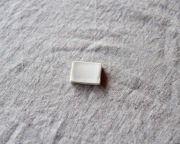 大庭一仁　白磁箸置（1客）