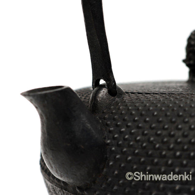 鉄瓶 清末・清茂作 9型姥口アラレ