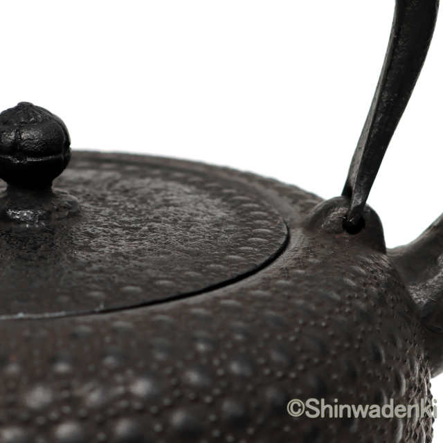 南部鉄器 鉄瓶 清末・清茂作 9型姥口亀甲