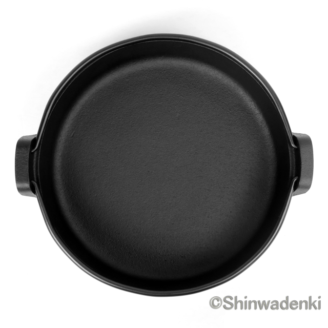 岩鋳 南部鉄器 すき焼き鍋 南部ツル付20cm 20037 Shinwadenki