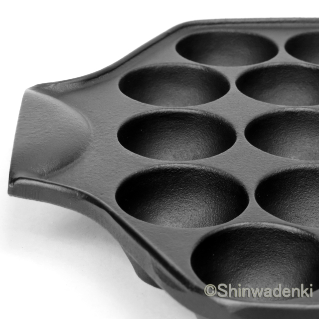 岩鋳 南部鉄器 たこ焼23穴 24025 Shinwadenki
