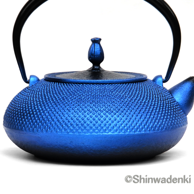 南部鉄器 鉄瓶 平丸アラレ（鉄蓋）琉璃色